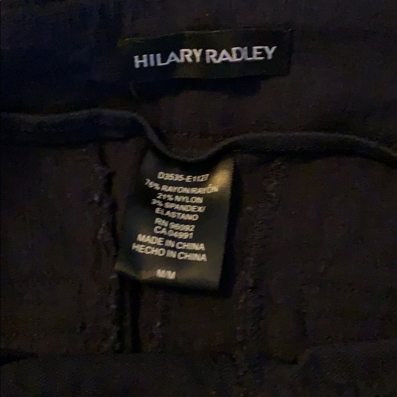 ✌🏼Pair of 2 Stretch Crop Pants - Picture 4 of 7